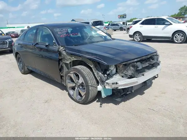 1HGCV1F92JA085060 2018 HONDA ACCORD - Image 1