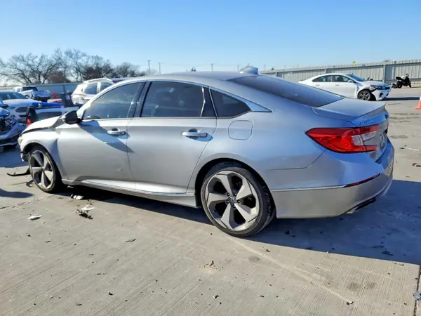 1HGCV1F92JA091103 2018 HONDA ACCORD - Image 2