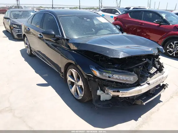 1HGCV1F92JA208369 2018 HONDA ACCORD