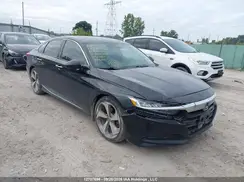 1HGCV1F92JA806249 2018 HONDA ACCORD