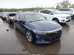 1HGCV1F93JA003952 2018 HONDA ACCORD