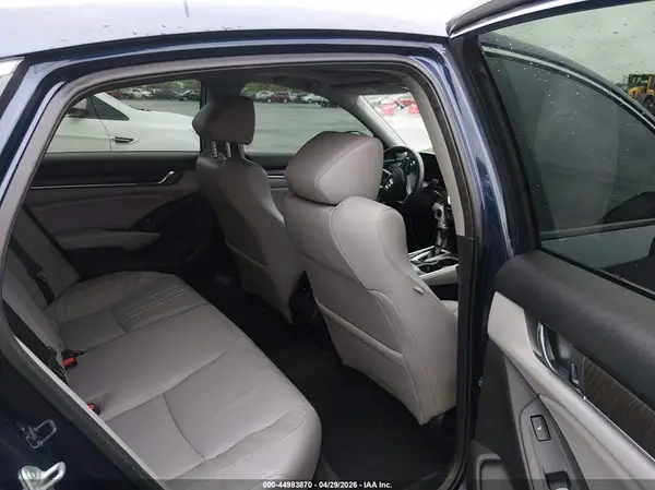 1HGCV1F93JA003952 2018 HONDA ACCORD - Image 8
