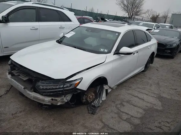 1HGCV1F93JA006916 2018 HONDA ACCORD - Image 2
