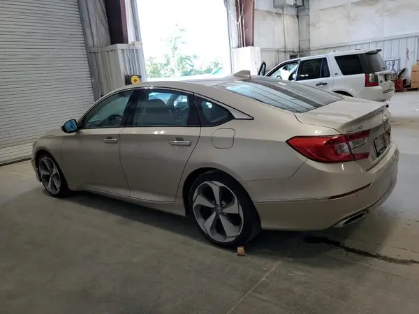 1HGCV1F93JA014241 2018 HONDA ACCORD - Image 2