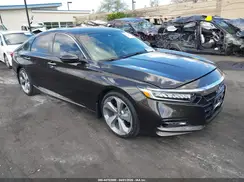 1HGCV1F93JA038927 2018 HONDA ACCORD