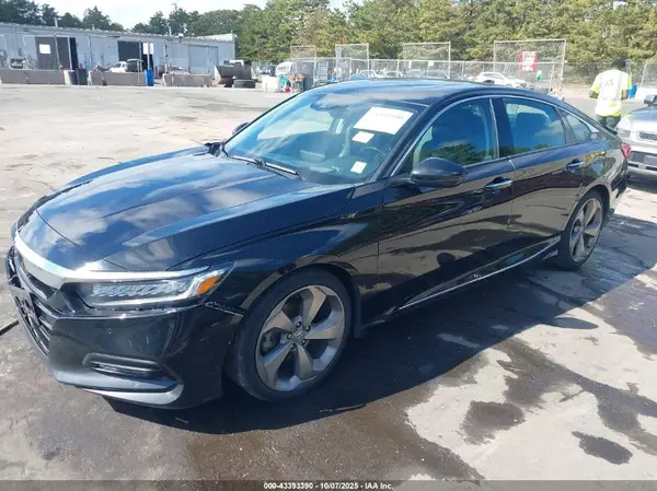 1HGCV1F93JA103145 2018 HONDA ACCORD - Image 2