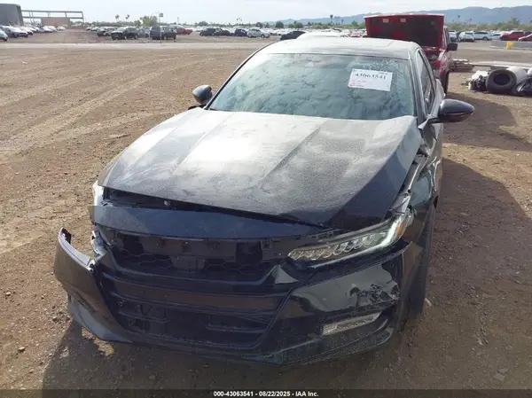 1HGCV1F93JA191310 2018 HONDA ACCORD - Image 2