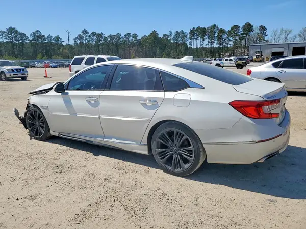 1HGCV1F94JA010022 2018 HONDA ACCORD - Image 2