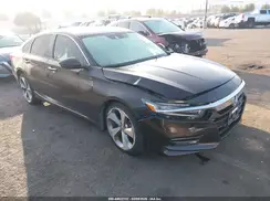 1HGCV1F94JA030450 2018 HONDA ACCORD