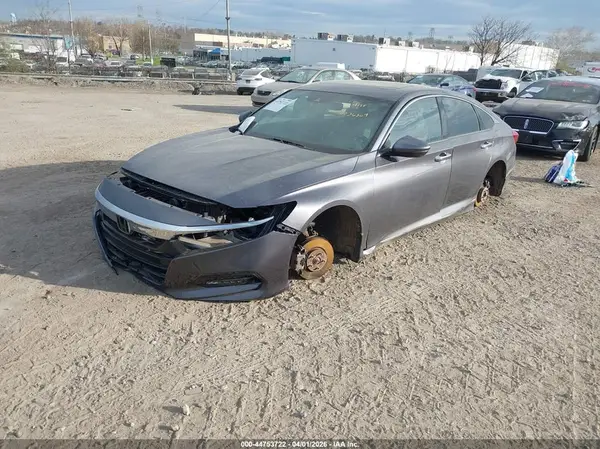1HGCV1F94JA037656 2018 HONDA ACCORD - Image 2