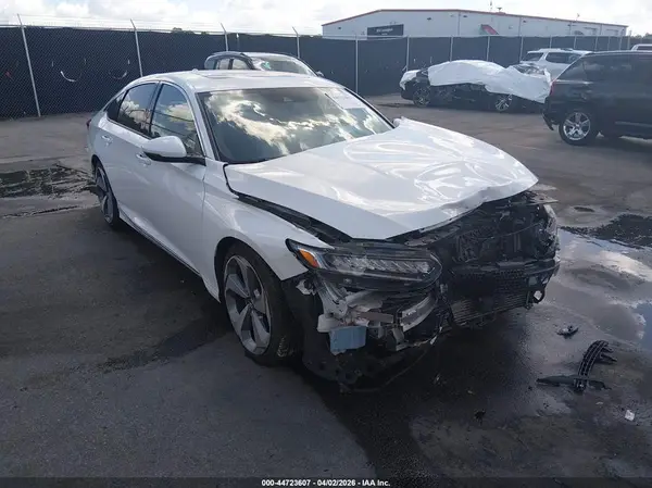 1HGCV1F94JA043795 2018 HONDA ACCORD - Image 1