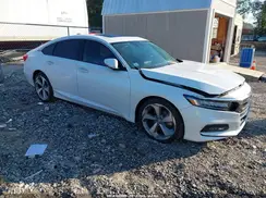 1HGCV1F94JA085593 2018 HONDA ACCORD