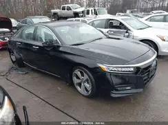 1HGCV1F94JA099221 2018 HONDA ACCORD