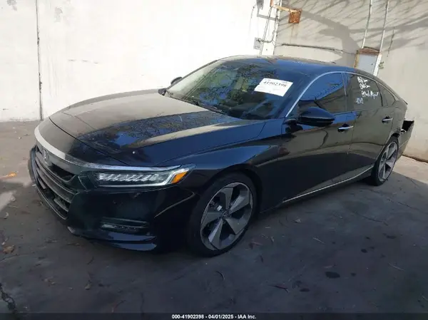 1HGCV1F94JA103123 2018 HONDA ACCORD - Image 2