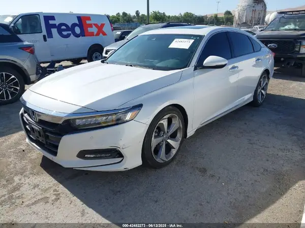 1HGCV1F94JA107639 2018 HONDA ACCORD - Image 2
