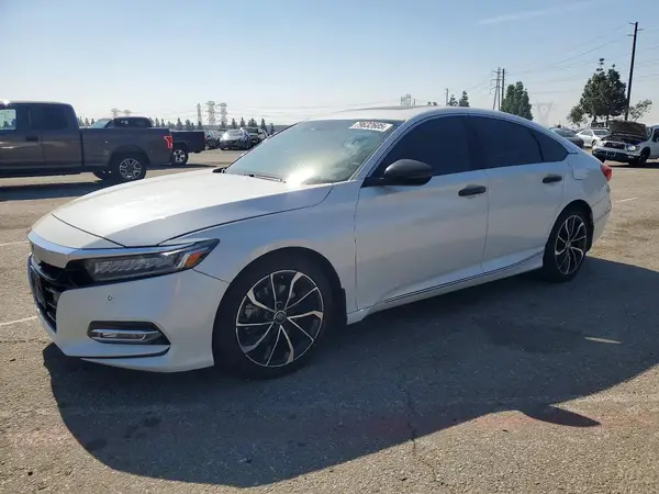 1HGCV1F94JA136039 2018 HONDA ACCORD - Image 1