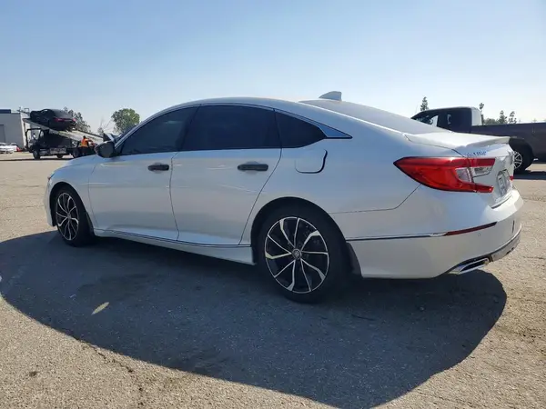 1HGCV1F94JA136039 2018 HONDA ACCORD - Image 2