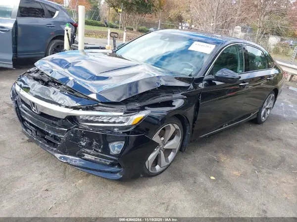 1HGCV1F94JA138647 2018 HONDA ACCORD - Image 2