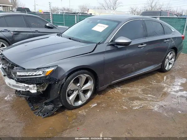 1HGCV1F94JA139815 2018 HONDA ACCORD - Image 2