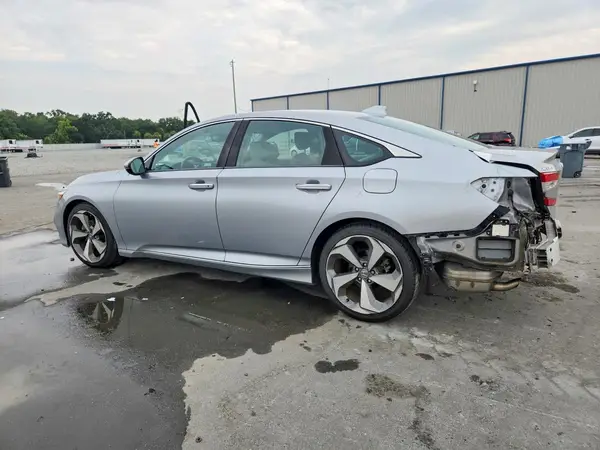 1HGCV1F94JA153925 2018 HONDA ACCORD - Image 2