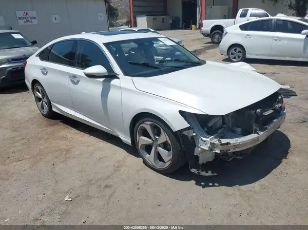 1HGCV1F94JA215677 2018 HONDA ACCORD - Image 1