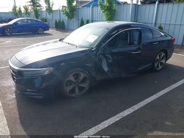 1HGCV1F95JA003502 2018 HONDA ACCORD - Image 2