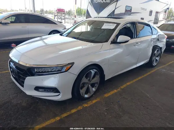 1HGCV1F95JA105897 2018 HONDA ACCORD - Image 2