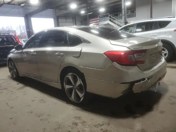 1HGCV1F95JA147907 2018 HONDA ACCORD - Image 2