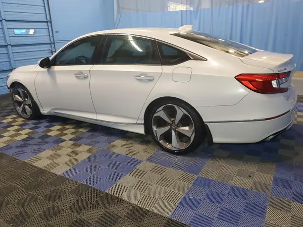 1HGCV1F95JA165372 2018 HONDA ACCORD - Image 2