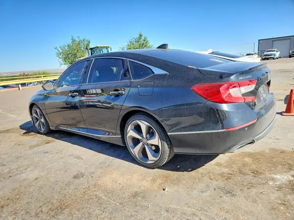 1HGCV1F96JA000558 2018 HONDA ACCORD - Image 2