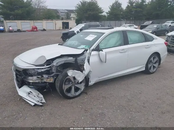 1HGCV1F96JA010037 2018 HONDA ACCORD - Image 2