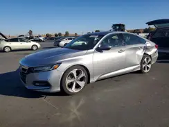 1HGCV1F96JA031972 2018 HONDA ACCORD