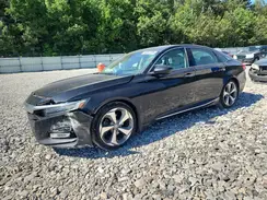 1HGCV1F96JA032913 2018 HONDA ACCORD