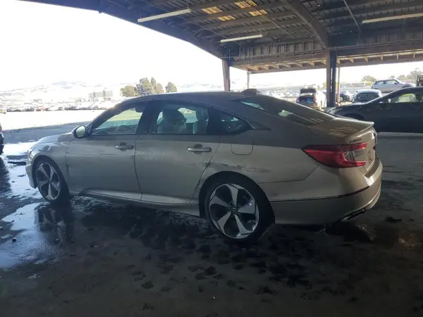 1HGCV1F96JA059237 2018 HONDA ACCORD - Image 2