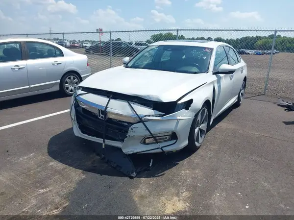 1HGCV1F96JA075356 2018 HONDA ACCORD - Image 2