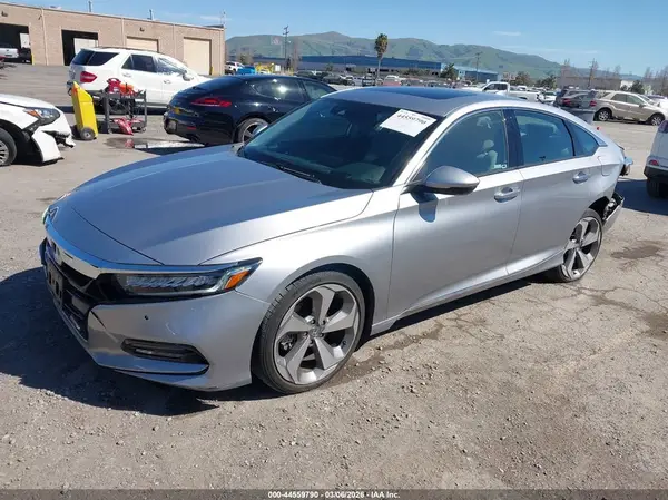 1HGCV1F96JA086180 2018 HONDA ACCORD - Image 2