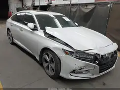 1HGCV1F96JA089256 2018 HONDA ACCORD