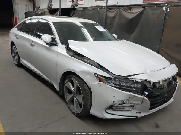 1HGCV1F96JA089256 2018 HONDA ACCORD - Image 1
