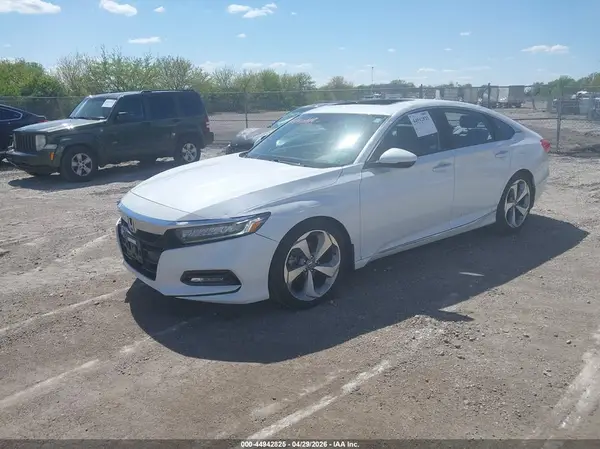 1HGCV1F96JA097518 2018 HONDA ACCORD - Image 2