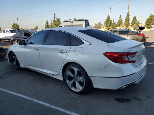 1HGCV1F96JA105925 2018 HONDA ACCORD - Image 2