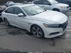 1HGCV1F96JA117136 2018 HONDA ACCORD