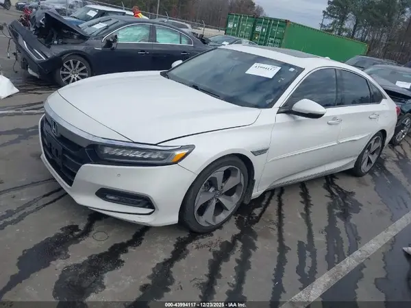 1HGCV1F96JA117136 2018 HONDA ACCORD - Image 2