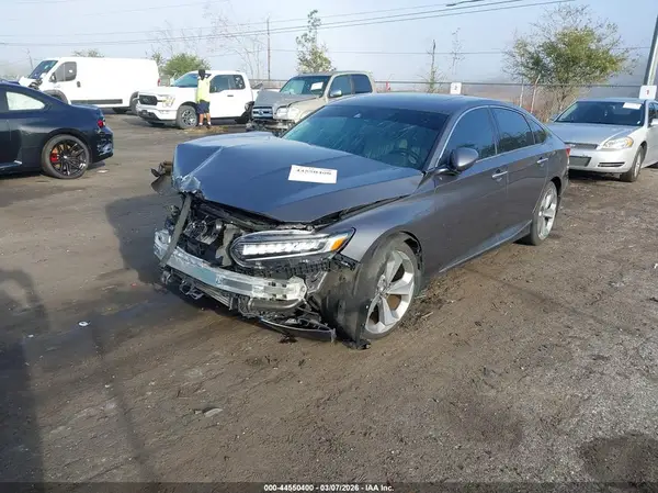 1HGCV1F96JA126208 2018 HONDA ACCORD - Image 2