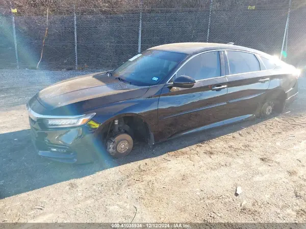 1HGCV1F96JA132946 2018 HONDA ACCORD - Image 2