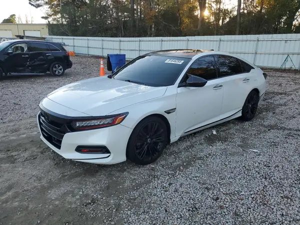 1HGCV1F96JA144143 2018 HONDA ACCORD