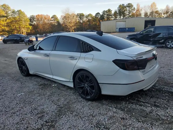 1HGCV1F96JA144143 2018 HONDA ACCORD - Image 2