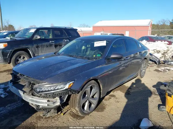 1HGCV1F96JA168572 2018 HONDA ACCORD - Image 2