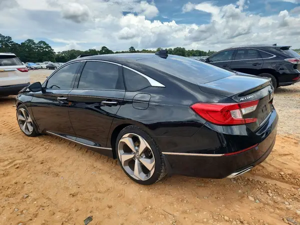 1HGCV1F96JA208374 2018 HONDA ACCORD - Image 2
