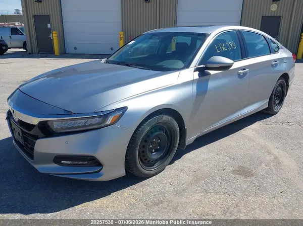 1HGCV1F96JA809493 2018 HONDA ACCORD - Image 2