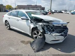 1HGCV1F96JA810613 2018 HONDA ACCORD